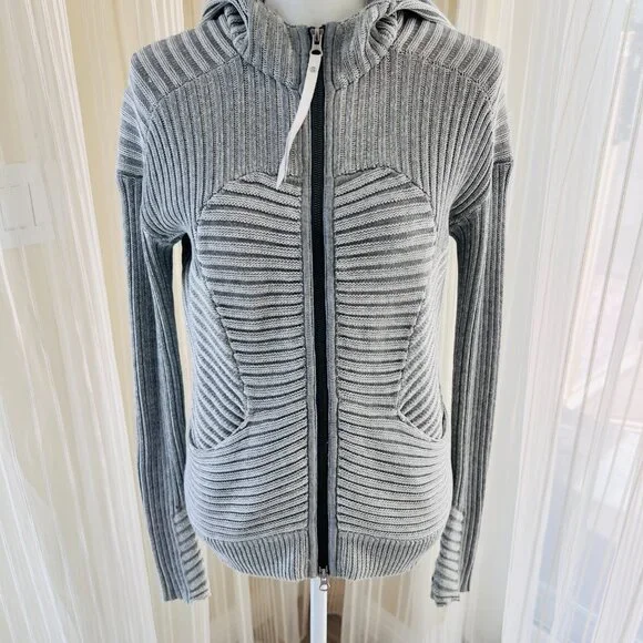 Lululemon ribbed scuba front hoodie sweater - Picture 3 of 11